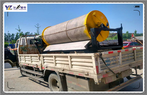 干式磁選機,山西干式磁選機的原理和作用_推薦合適廠家皮帶及結(jié)構(gòu)價格,山西干式磁選機的原理和作用,干式磁選機廠家生產(chǎn)高性能干式磁選機設(shè)備回饋客戶 干式磁選機,山西干式磁選機的原理和作用_推薦合適廠家皮帶及結(jié)構(gòu)價格,山西干式磁選機的原理和作用,干式磁選機廠家生產(chǎn)高性能干式磁選機設(shè)備回饋客戶