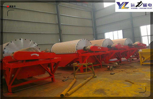 鐵礦干選磁選機,河北鐵礦干選永磁磁選機_河北鐵礦干選永磁磁選機工作視頻十大品牌教你如何選擇設備 鐵礦干選磁選機,河北鐵礦干選永磁磁選機_河北鐵礦干選永磁磁選機工作視頻十大品牌教你如何選擇設備